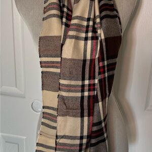 100% Cashmere Plaid Scarf in Black Beige and Red Plaid